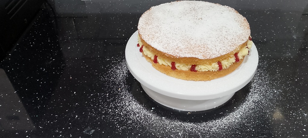 Victoria Sponge - Image 4